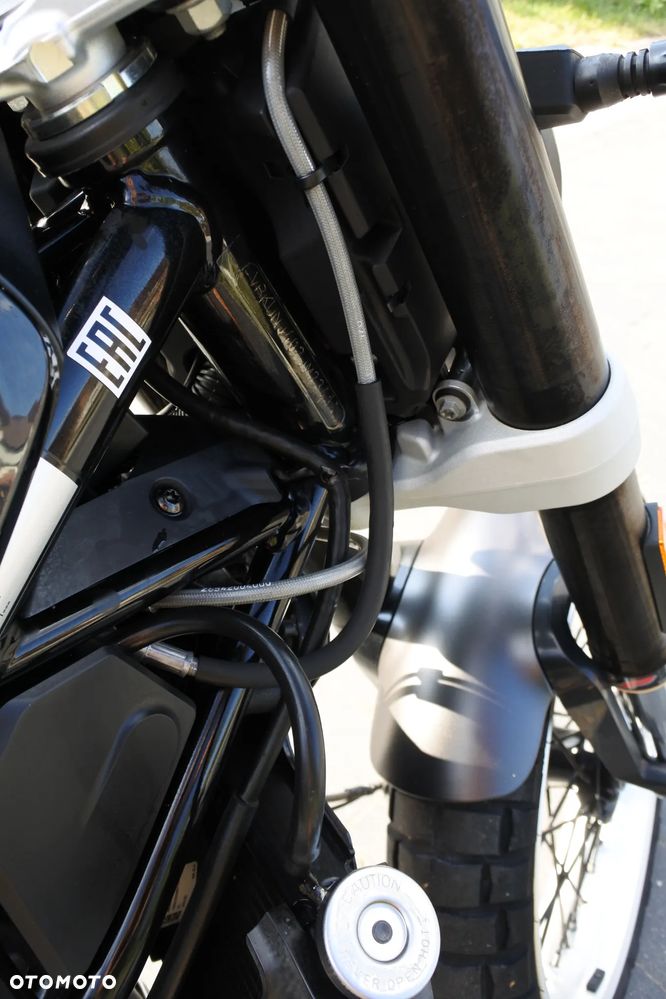 Husqvarna Svartpilen - 16