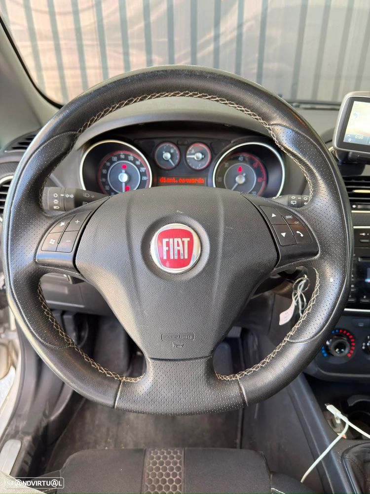 Fiat Punto - 18