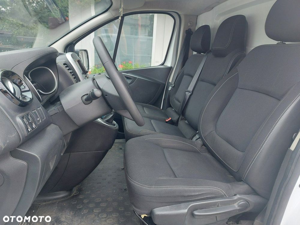 Renault Trafic - 15