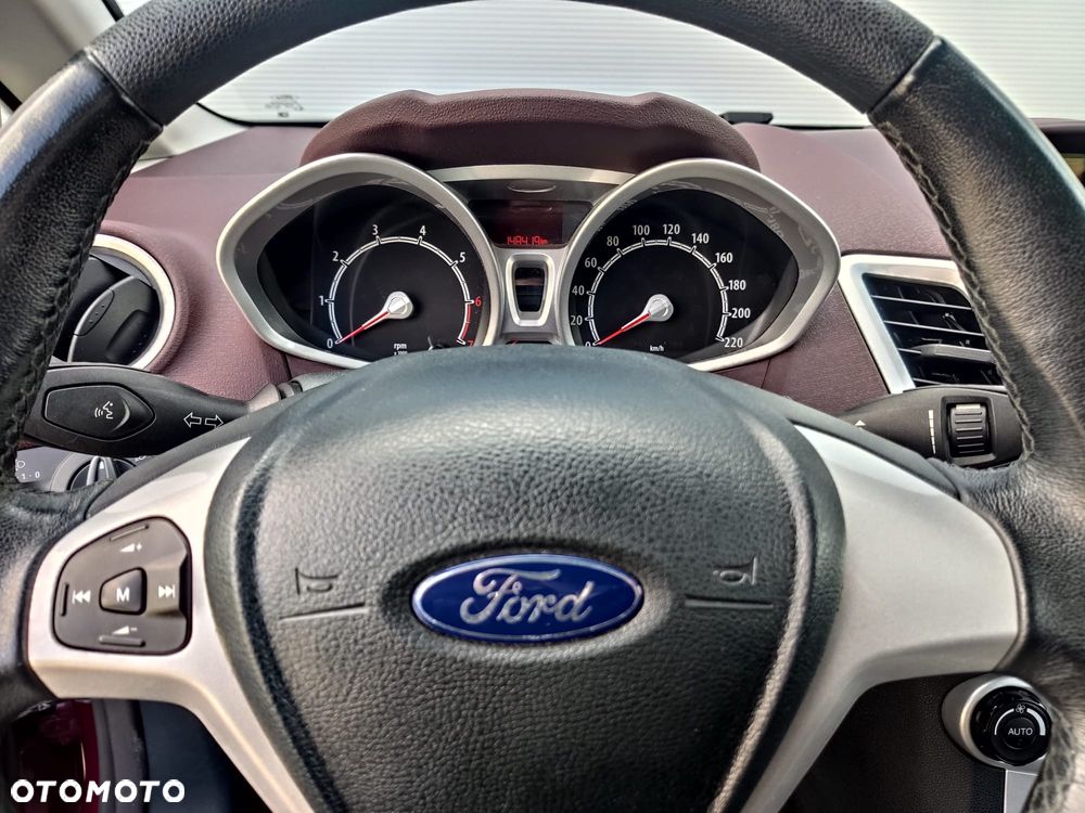 Ford Fiesta 1.4 Titanium - 12