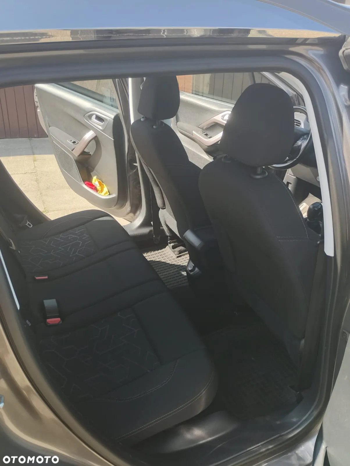 Peugeot 2008 1.6 VTi Allure - 11