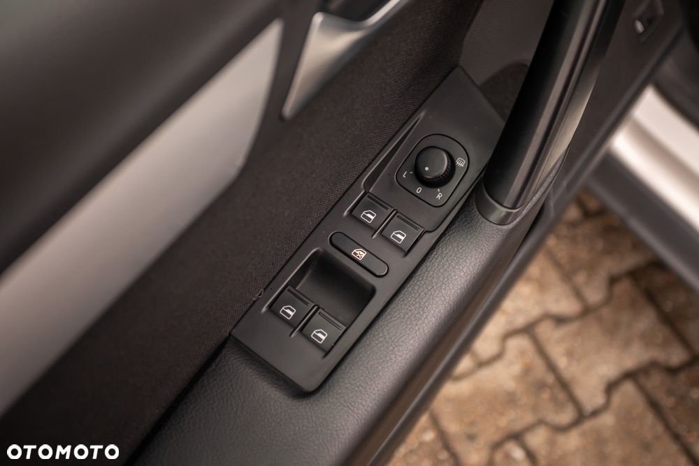 Volkswagen Passat 2.0 TDI DPF 4Mot Comfortline - 22