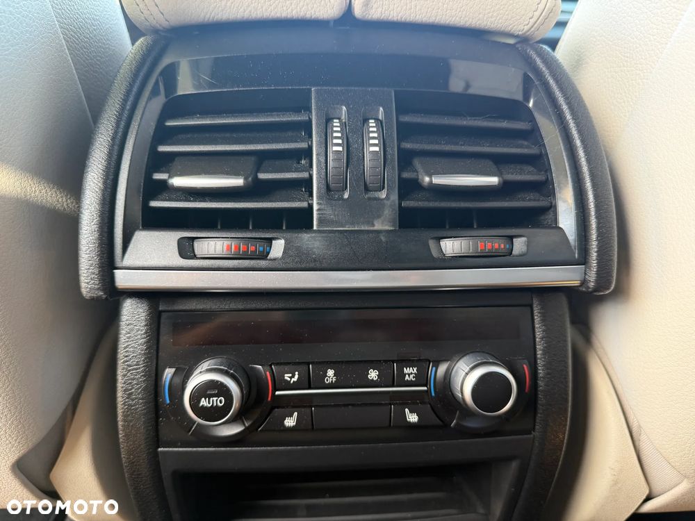 BMW X5 xDrive30d - 14