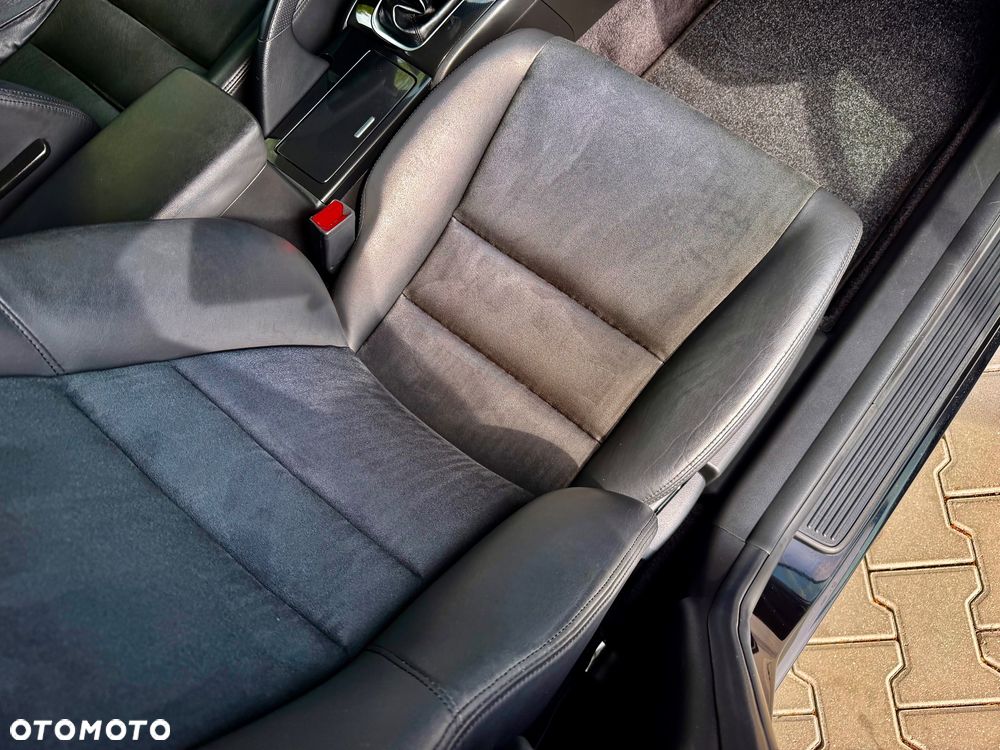 Honda Accord 2.0 Sport - 27