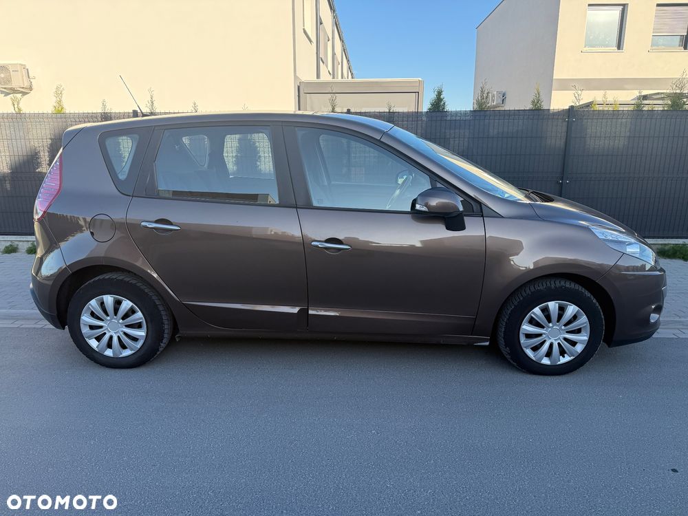Renault Scenic 1.5dCi TomTom Edition - 3