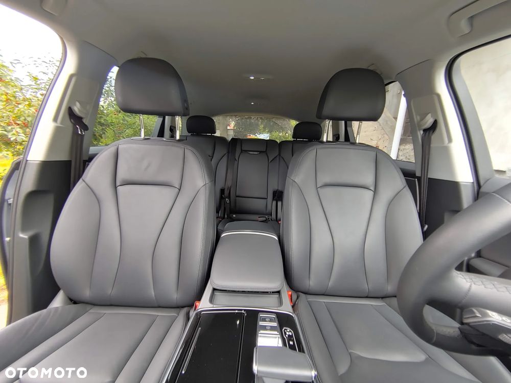 Audi Q7 - 7