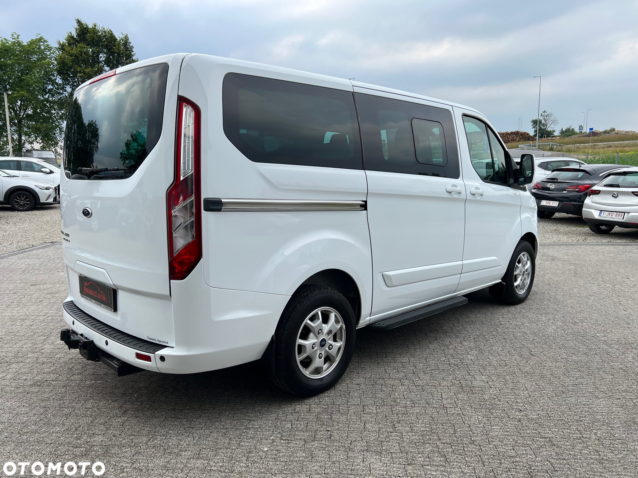 Ford Tourneo Custom - 6