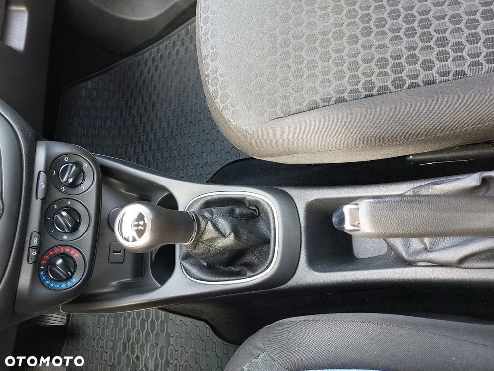 Opel Corsa 1.4 Enjoy - 8