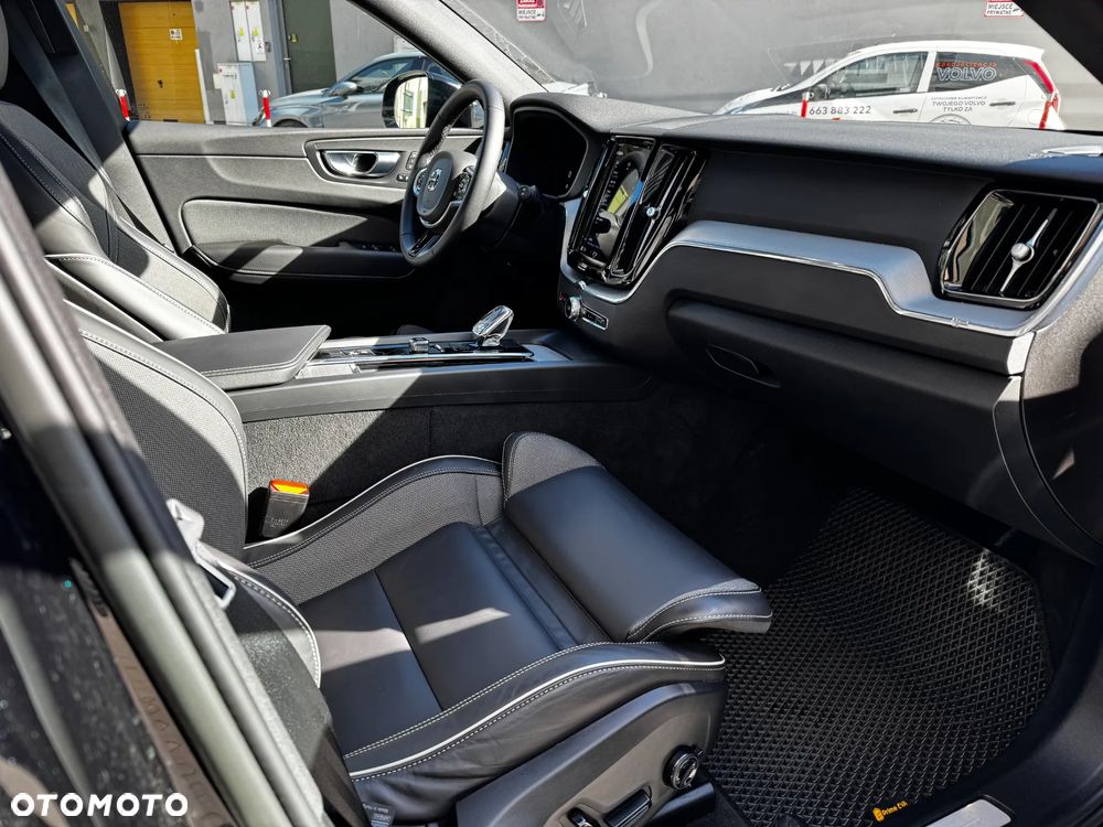 Volvo XC 60 T8 Plug-In Hybrid AWD Polestar Engineered - 12