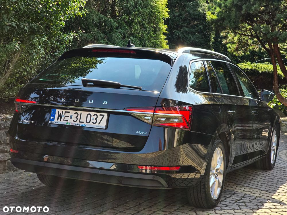Skoda Superb 2.0 TDI SCR 4x4 Style DSG - 11