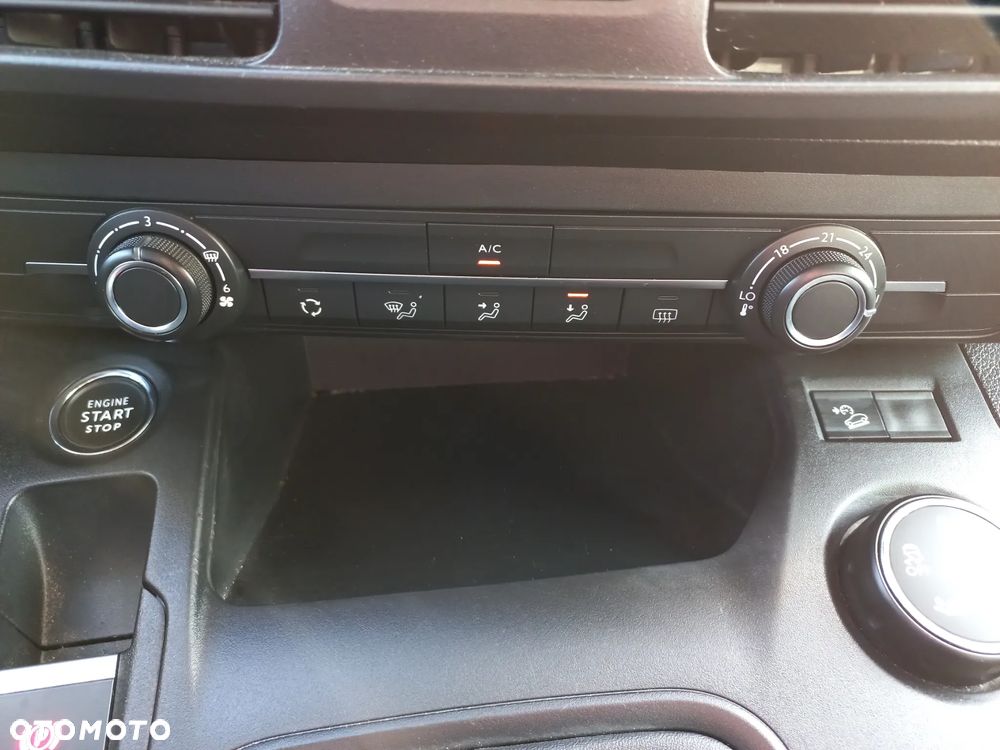 Citroën Berlingo M 1.2 PureTech Feel S&S - 19