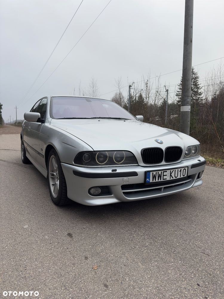 BMW Seria 5 528i - 2
