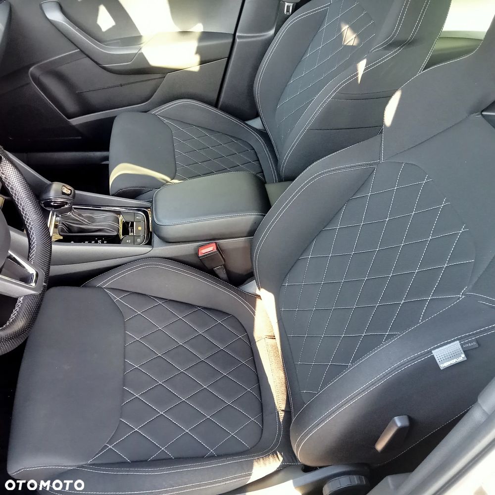 Skoda Karoq 2.0 TDI SCR 4x4 DSG Sportline - 10