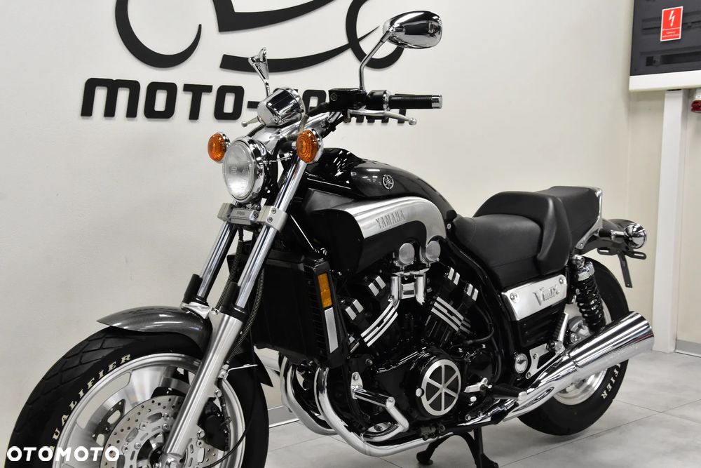 Yamaha V-MAX - 10