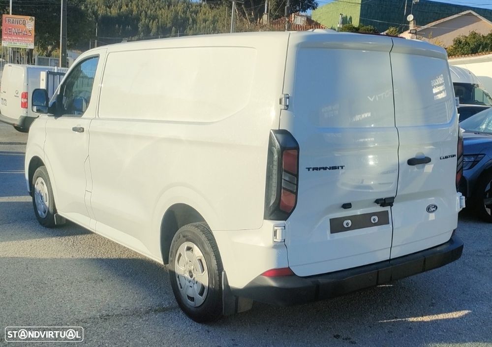 Ford Transit 2.0 TDCI Custom - 3