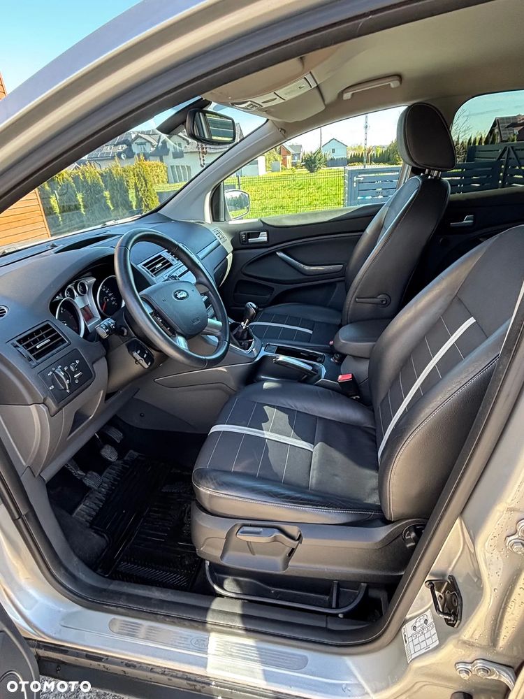 Ford Kuga 2.0 TDCi Titanium FWD - 6