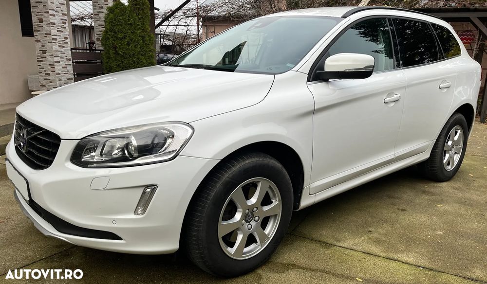Volvo XC 60 D4AWD Momentum - 1