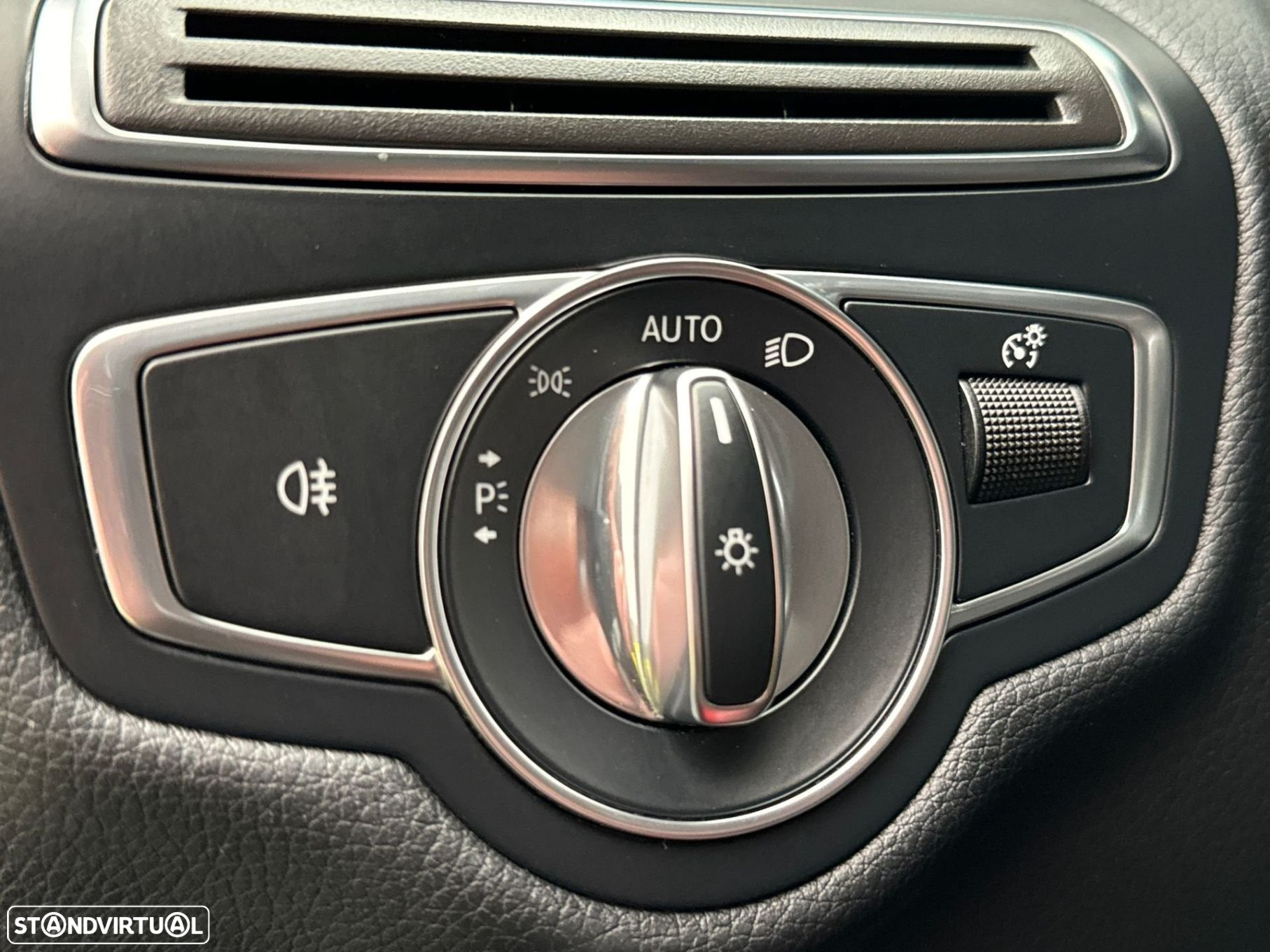 Mercedes-Benz C 200 d AMG Line - 23