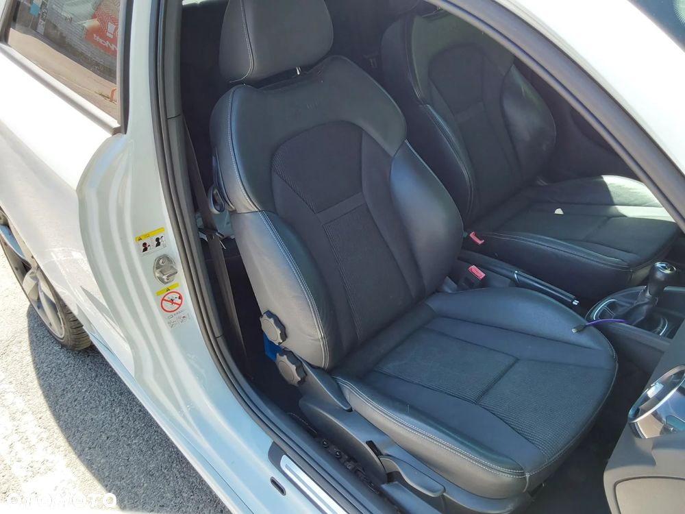 Audi A1 3-drzwiowe 1.6 TDI S line edition m S line Sportpaket - 9