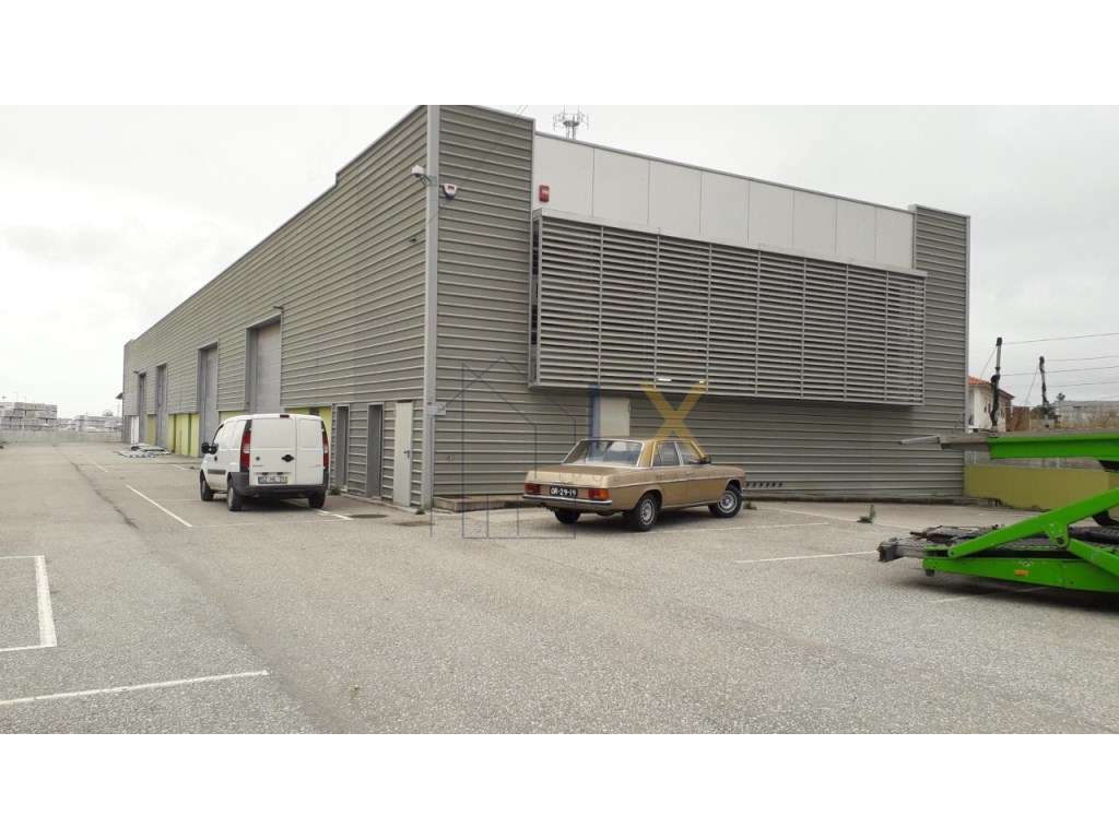 Armazém na Zona Industrial de Taboeira para arrendar!!! - Grande imagem: 3/15