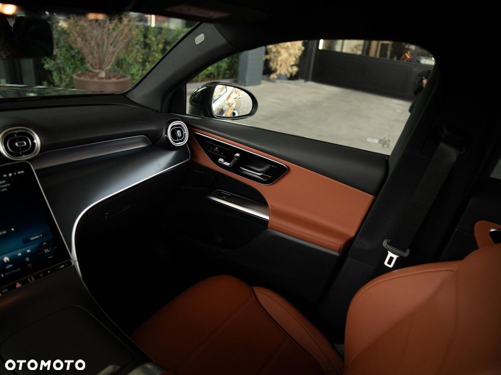 Mercedes-Benz GLC - 16