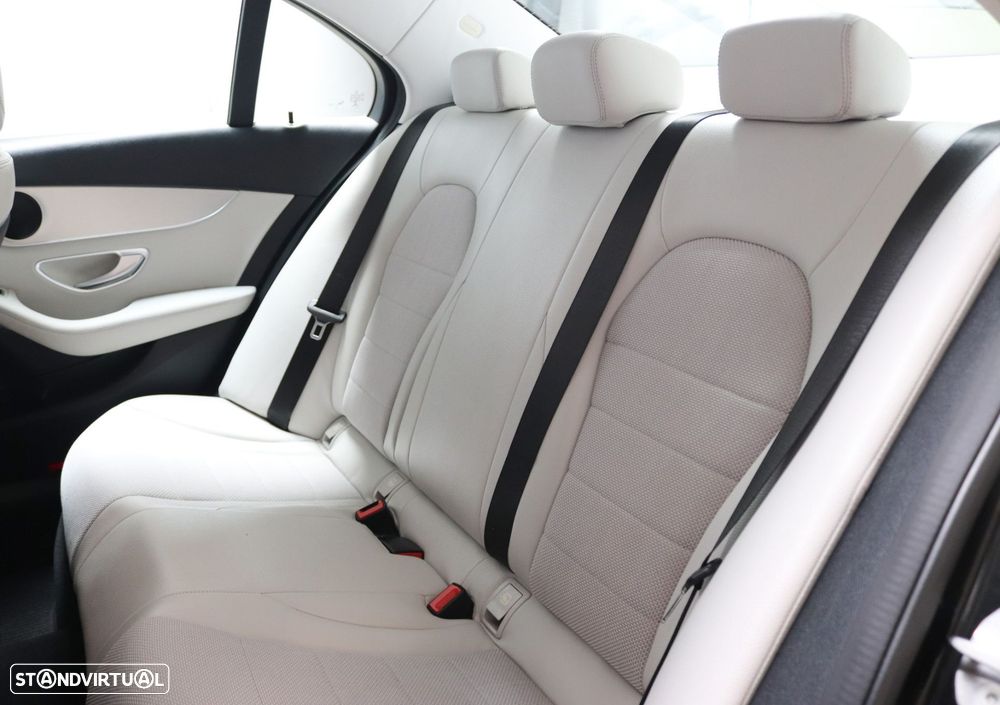 Mercedes-Benz C 300 de Avantgarde - 33