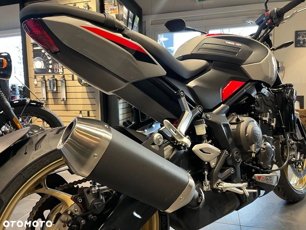 Triumph Trident - 15