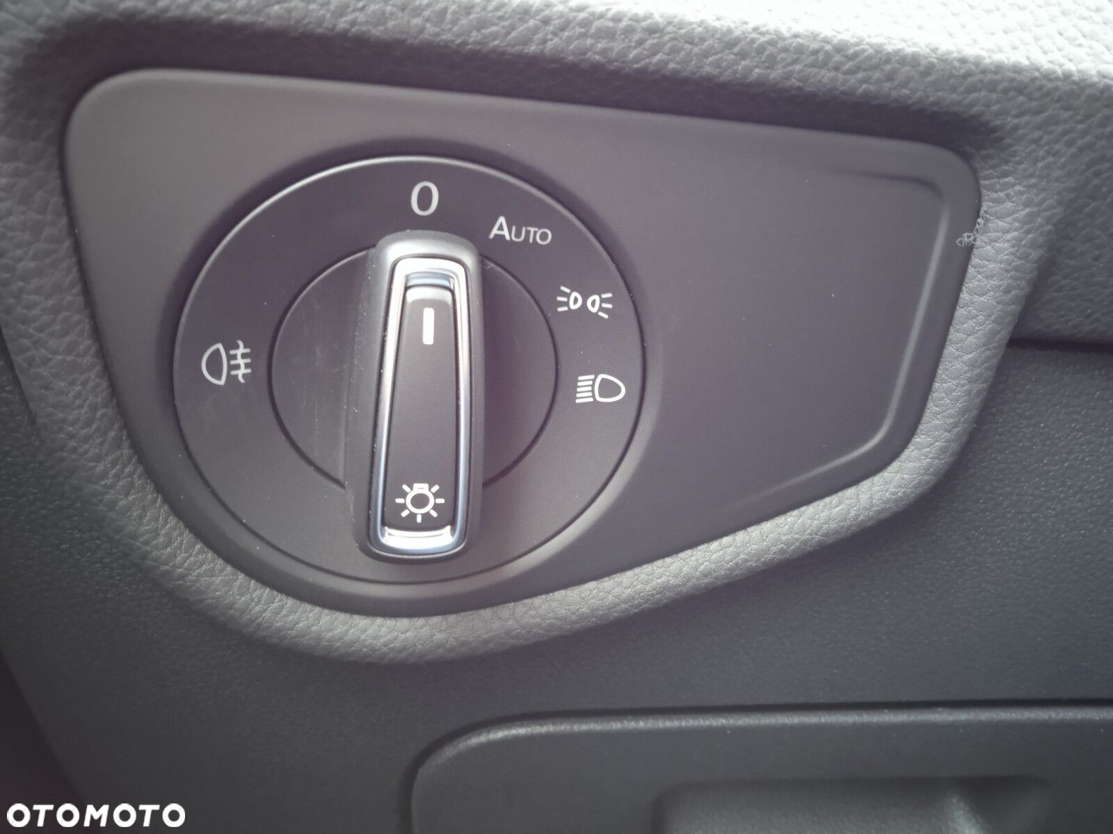 Volkswagen Touran 1.5 TSI EVO Highline DSG - 31