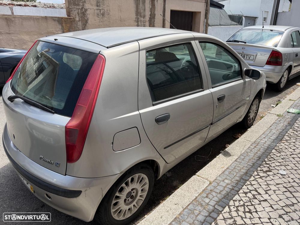 Fiat Punto 1.2 16V HLX - 3