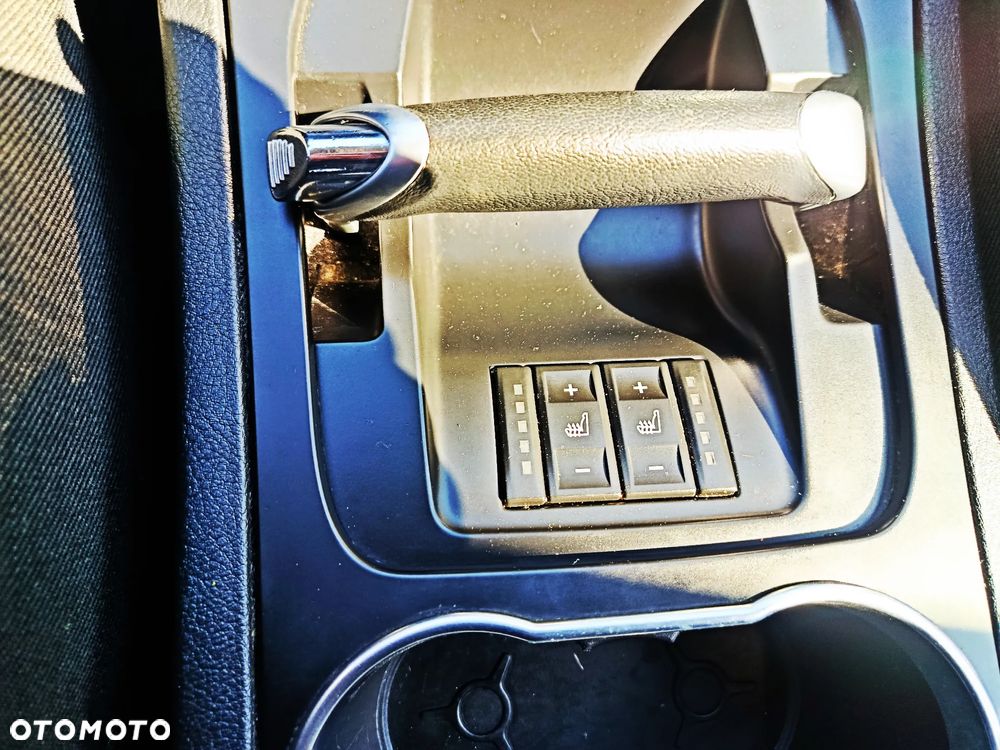 Ford S-Max 2.0 TDCi DPF Champions Edition - 35