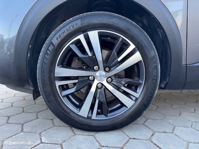 Peugeot 5008 1.6 BlueHDi Allure J18 - 26