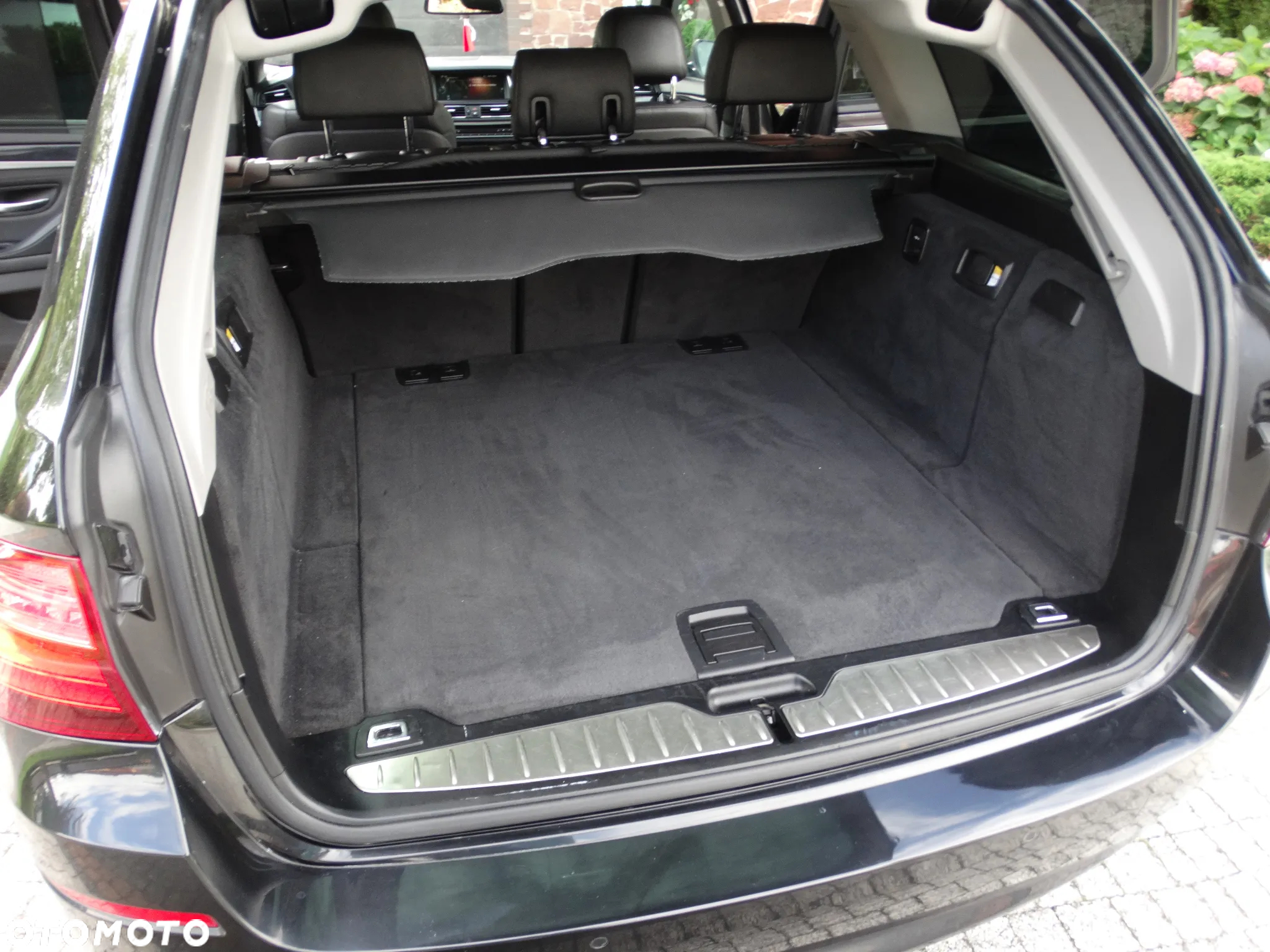 BMW Seria 5 520d xDrive Touring Luxury Line - 32