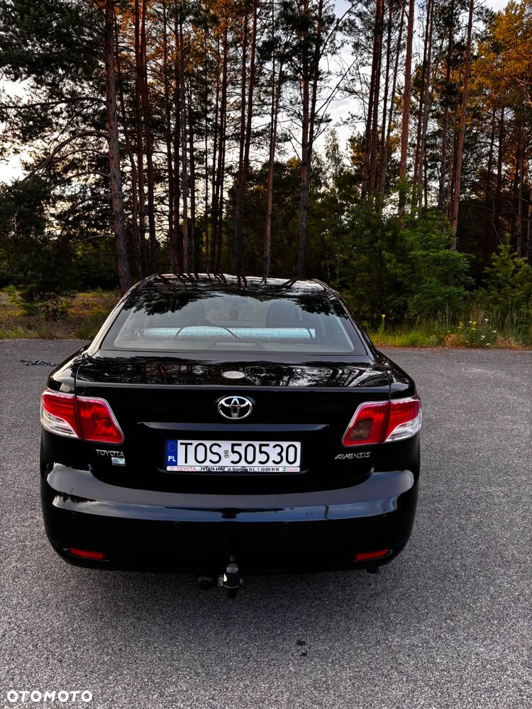 Toyota Avensis 1.8 Luna - 4