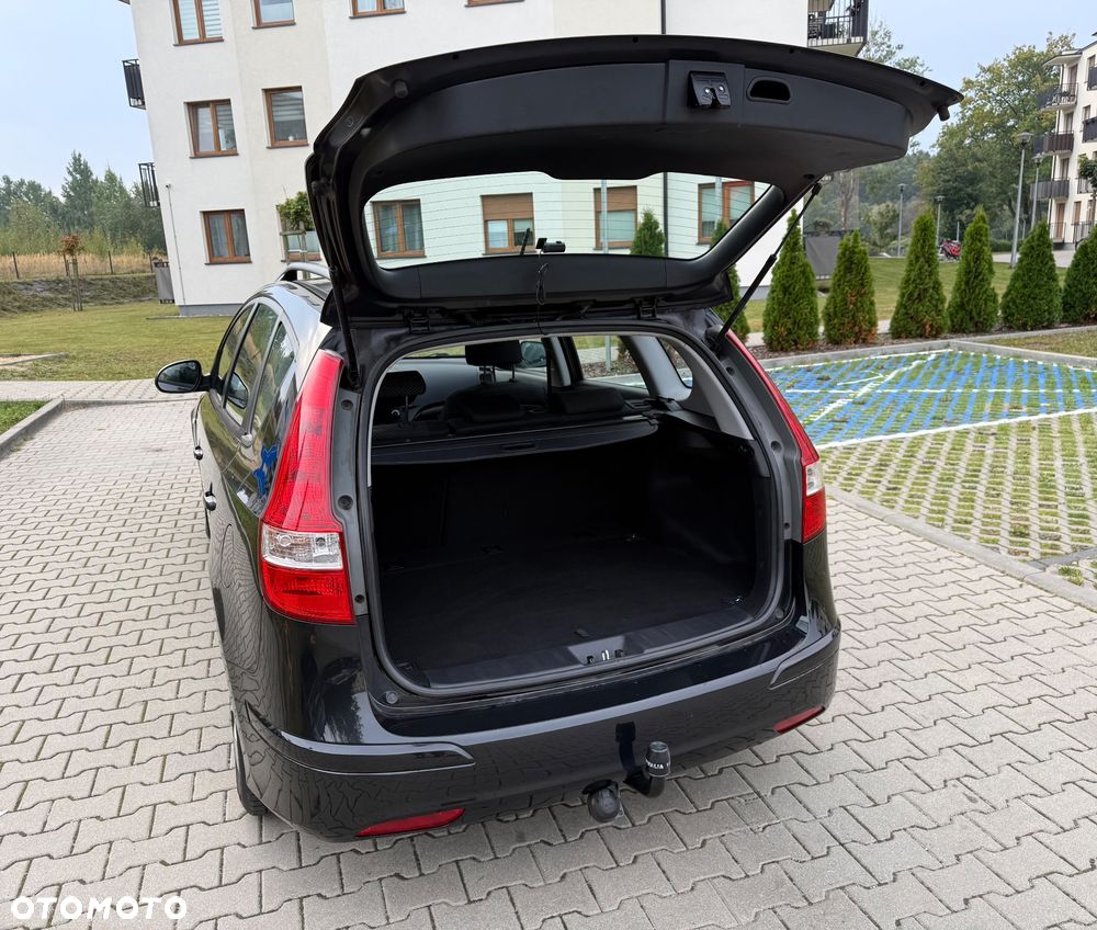Hyundai i30 1.4 Base - 12