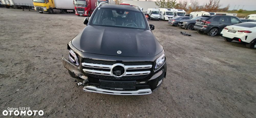 Mercedes-Benz GLB 200 d 4-Matic 8G-DCT - 3