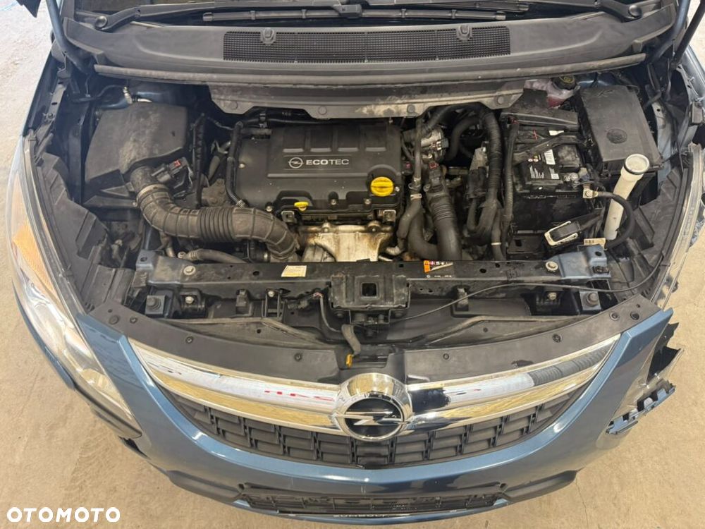 Opel Zafira Tourer 1.4 Turbo Style - 24