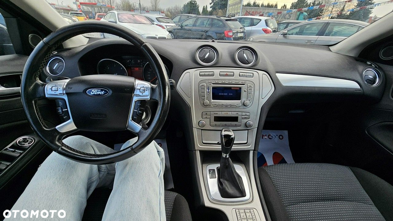 Ford Mondeo - 29
