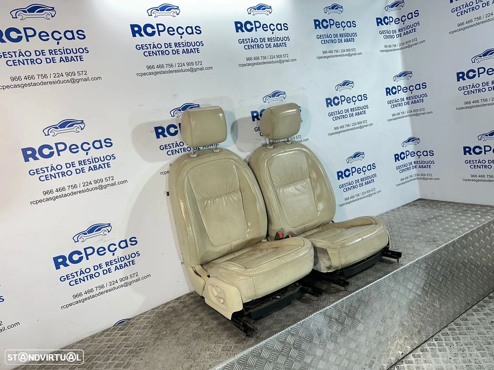 .Conjunto Bancos Pele Perfurada Jaguar XF X250 Original - 9