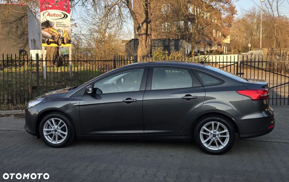 Ford Focus 1.6 Titanium - 4