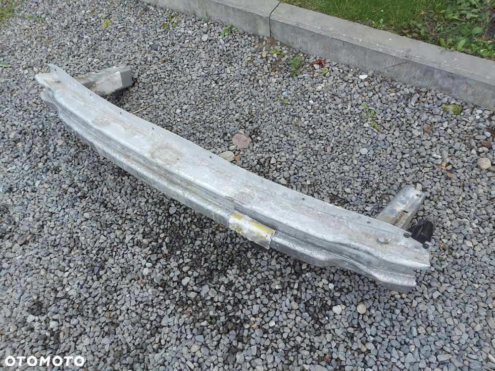 AUDI A4 B6 2,5TDI BELKA POD ZDERZAK TYŁ - 1