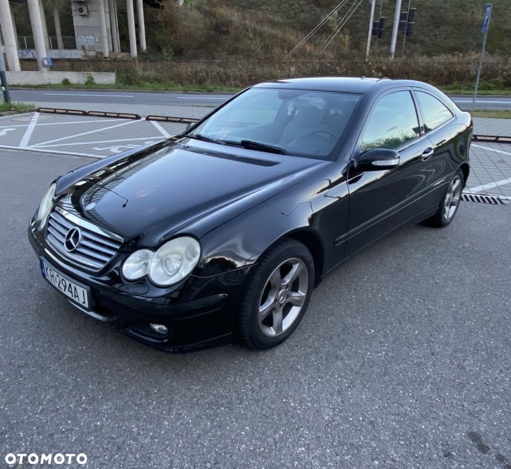 Mercedes-Benz Klasa C 180 T Kompressor Classic - 2