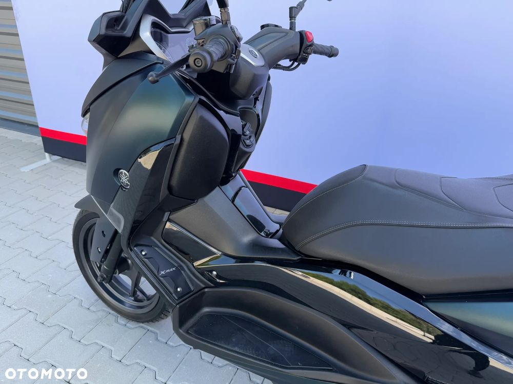 Yamaha X-max - 16
