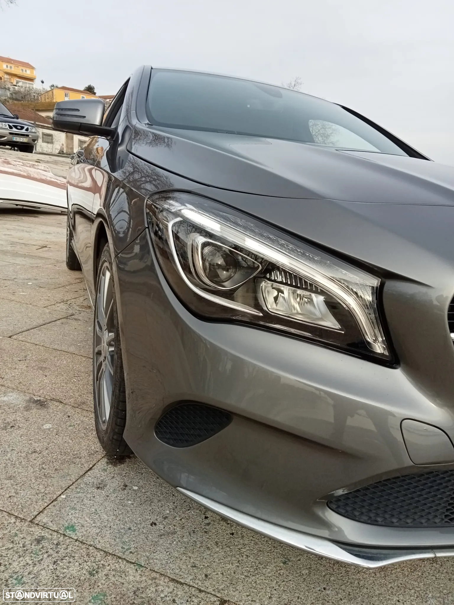 Mercedes-Benz CLA 180 Shooting Brake d 7G-DCT Urban - 34