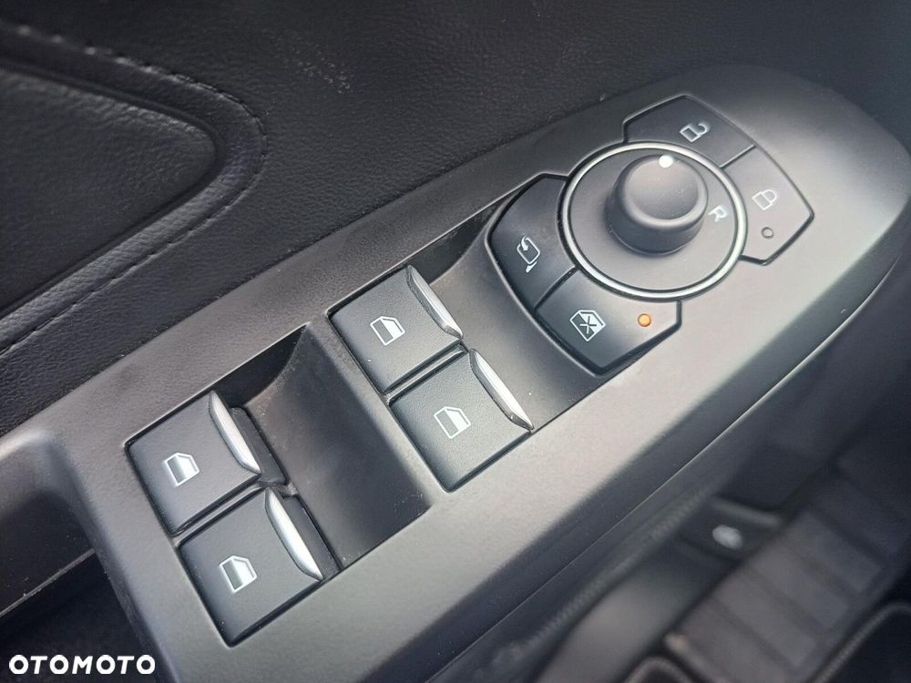 Ford Focus 1.0 EcoBoost mHEV Titanium X - 24