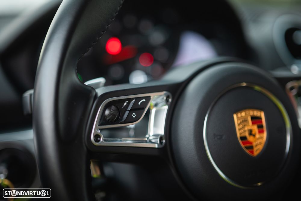 Porsche 718 Cayman 2.0 T PDK - 24