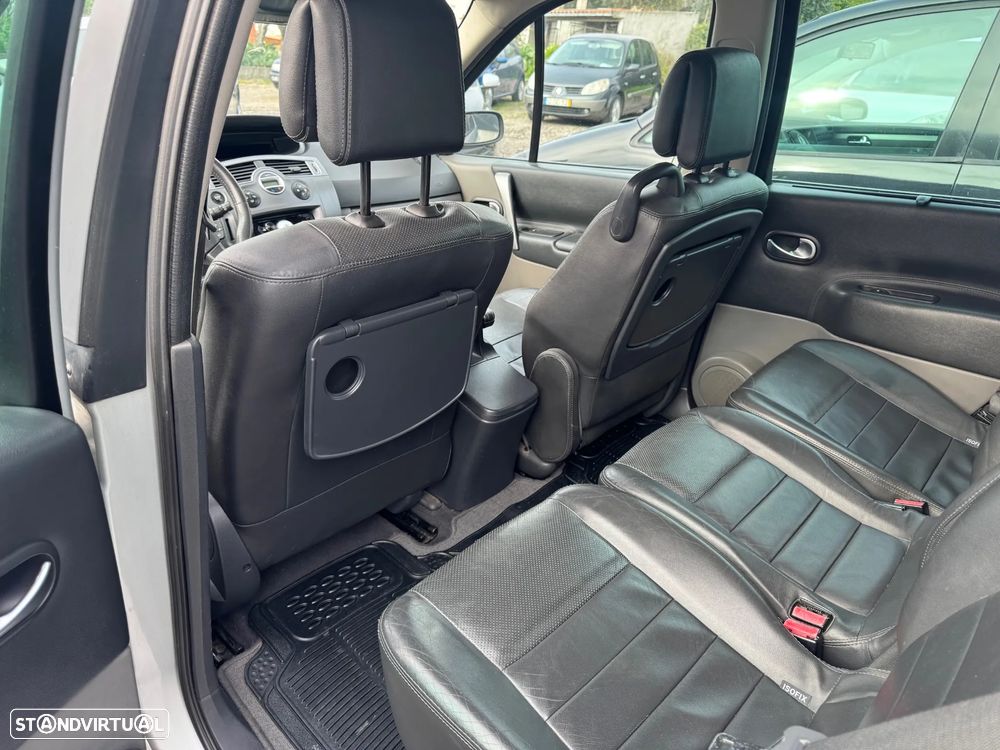 Renault Scénic 1.5 dCi Confort - 17