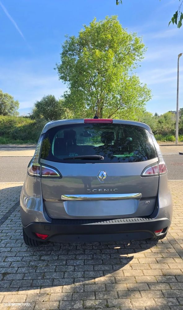 Renault Scénic 1.5 dCi Exclusive SS - 4