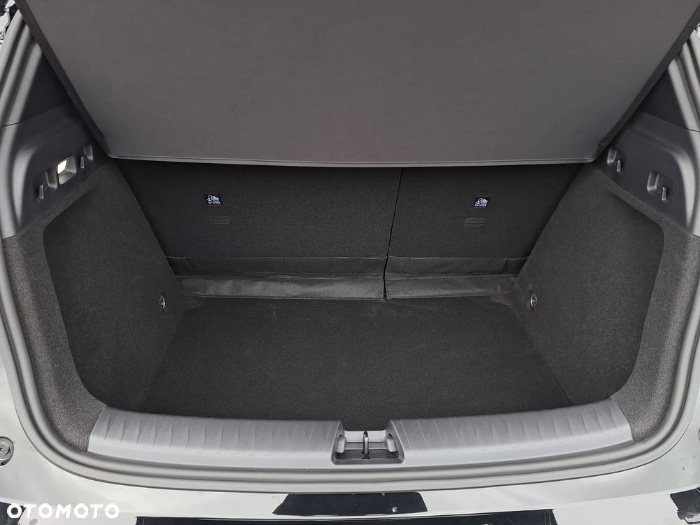 BYD Dolphin Boost E-CVT - 11