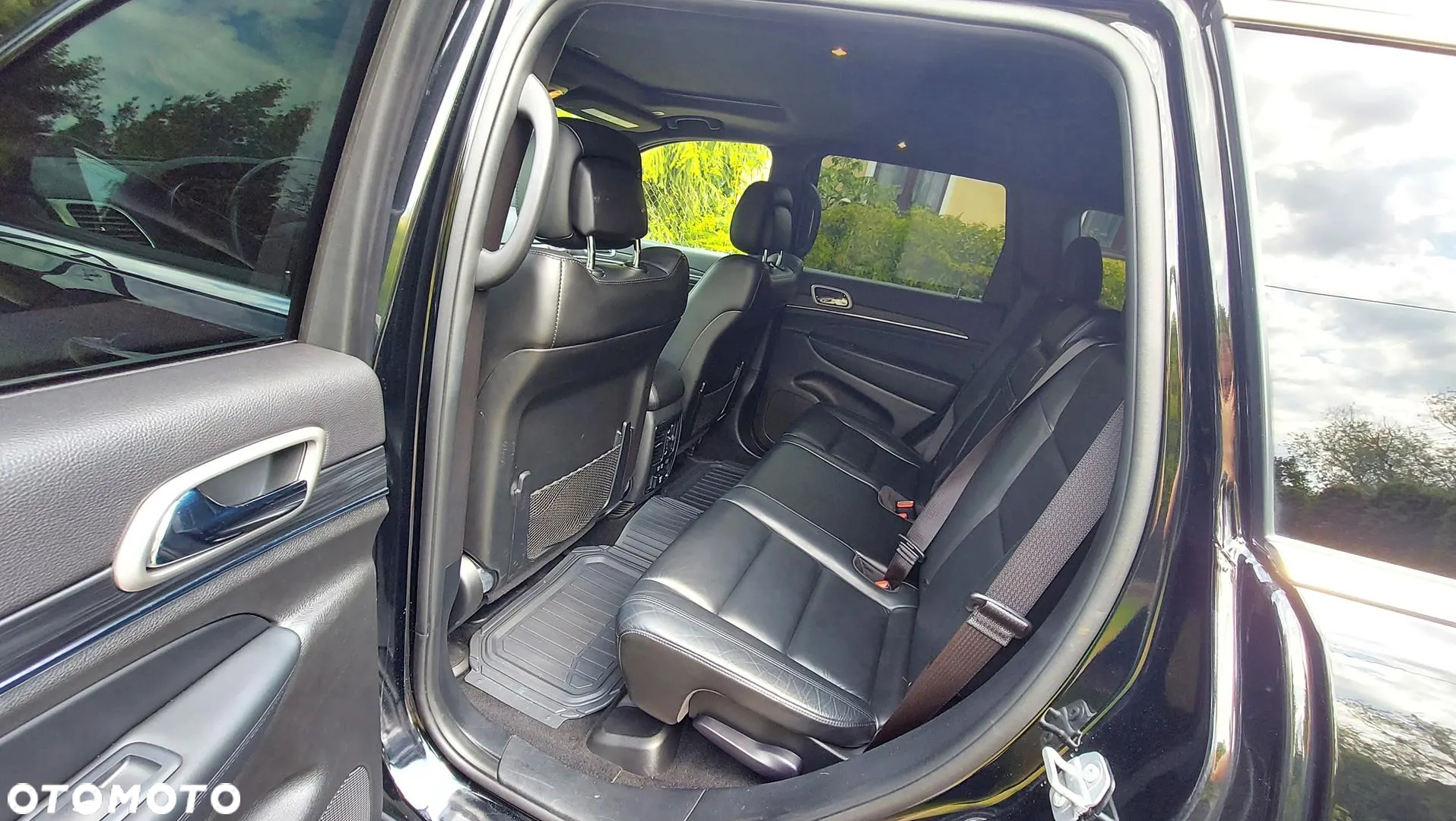 Jeep Grand Cherokee - 9