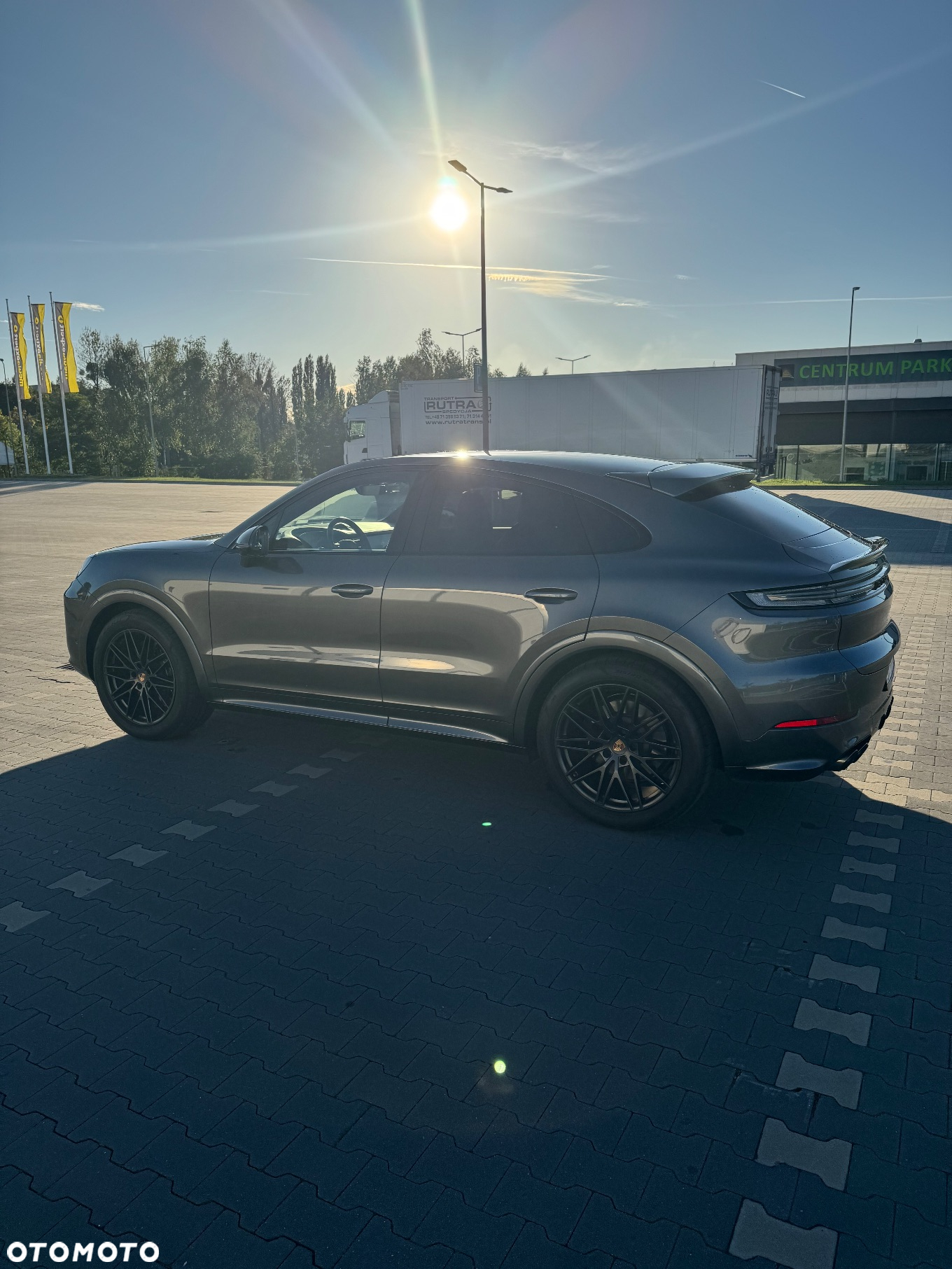 Porsche Cayenne Coupe GTS - 16
